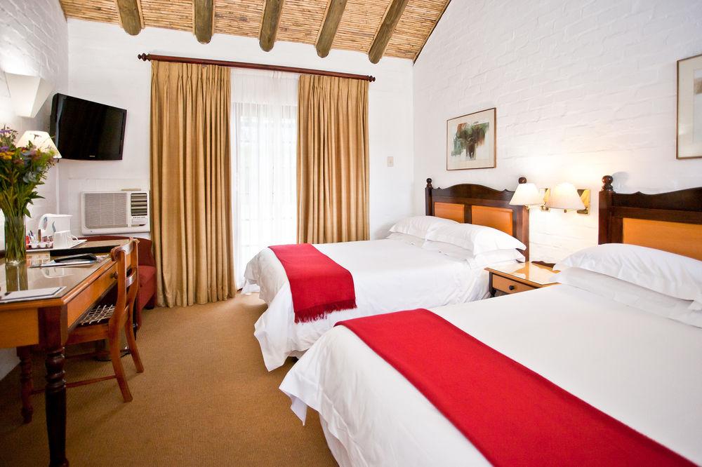 Protea Hotel By Marriott Oudtshoorn Riempie Estate Kültér fotó