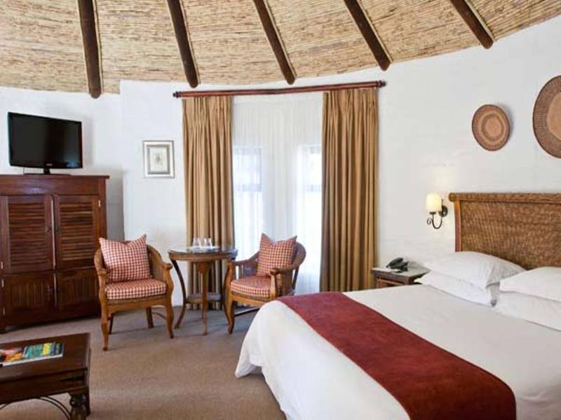 Protea Hotel By Marriott Oudtshoorn Riempie Estate Kültér fotó