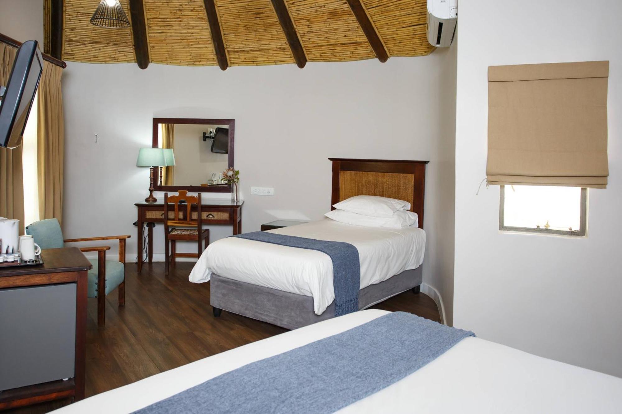 Protea Hotel By Marriott Oudtshoorn Riempie Estate Kültér fotó