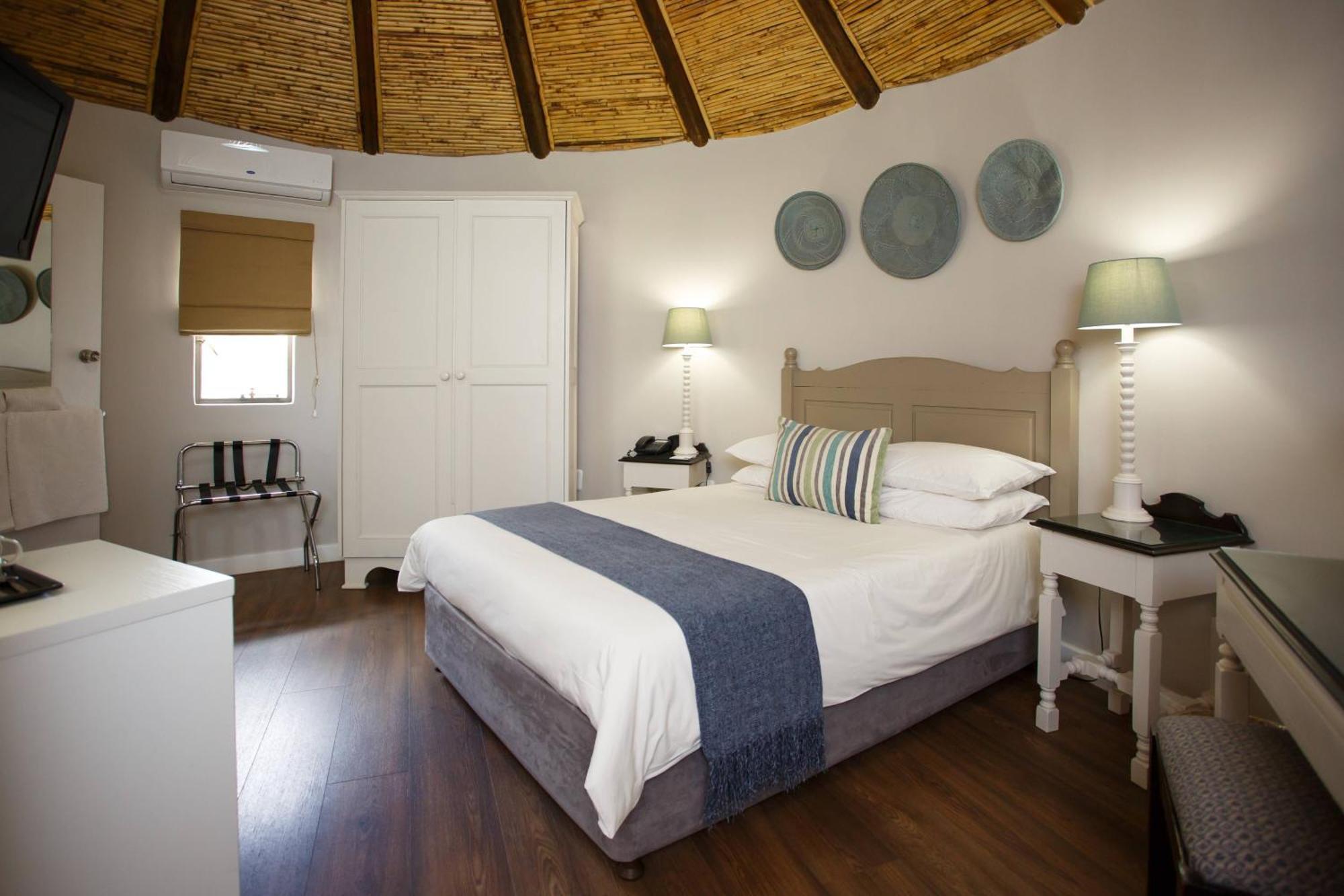 Protea Hotel By Marriott Oudtshoorn Riempie Estate Kültér fotó