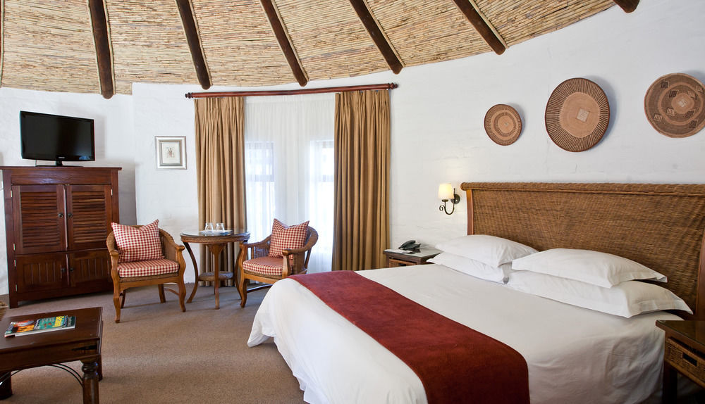 Protea Hotel By Marriott Oudtshoorn Riempie Estate Kültér fotó