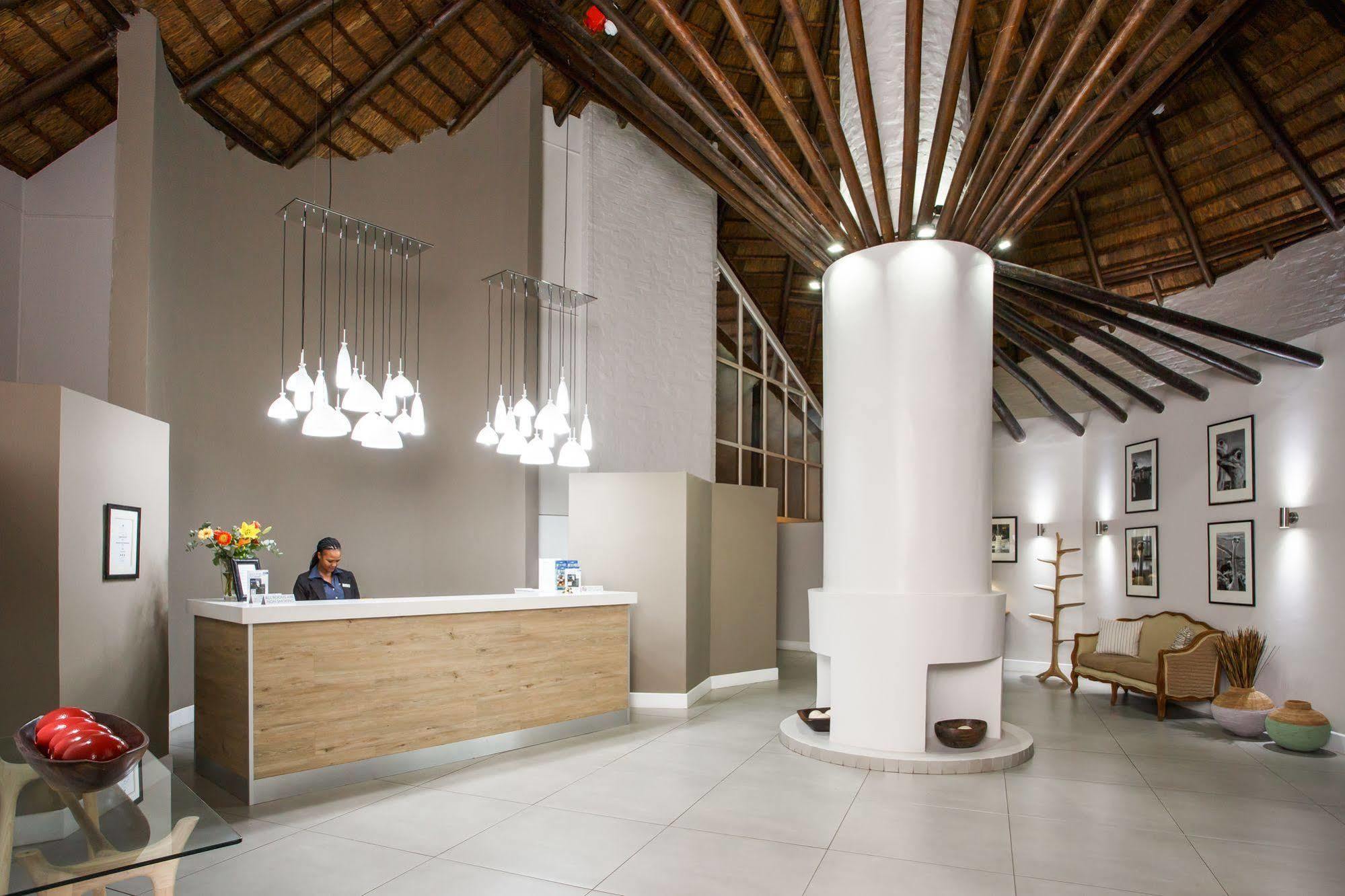 Protea Hotel By Marriott Oudtshoorn Riempie Estate Kültér fotó
