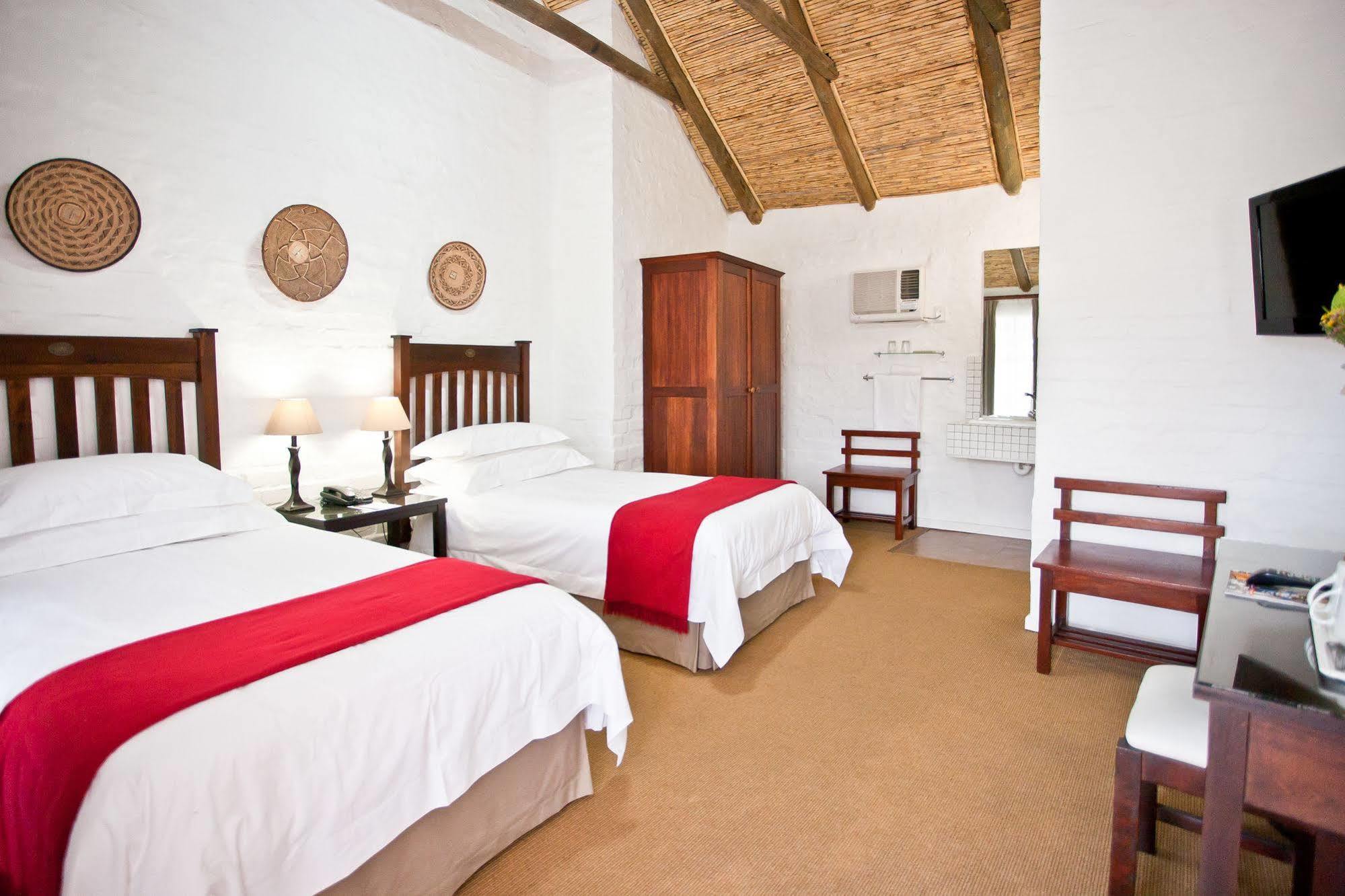 Protea Hotel By Marriott Oudtshoorn Riempie Estate Kültér fotó